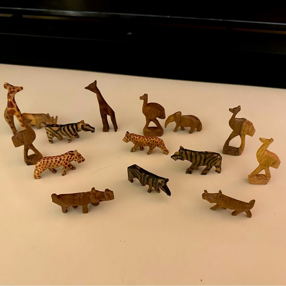 15 Carved Wooden Animals Zebra Giraffe Ostrich Warthog Elephant